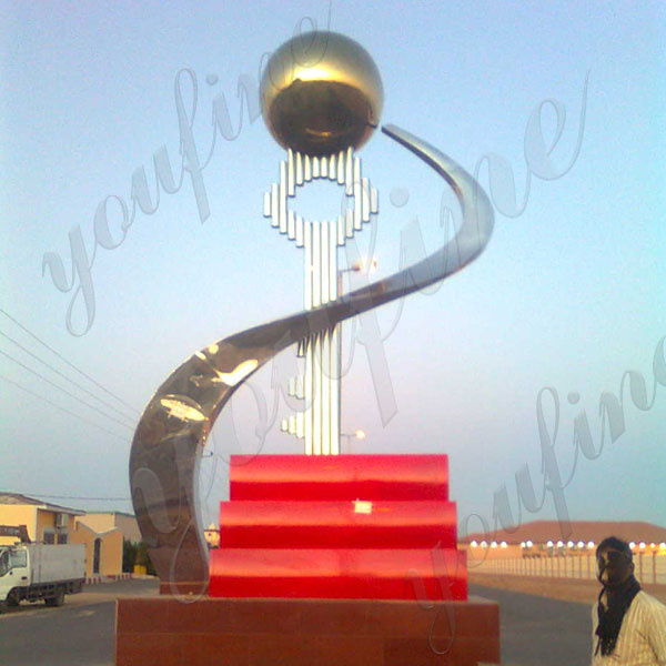 contemporary square decor stainless steel sculpture for sale UAE
